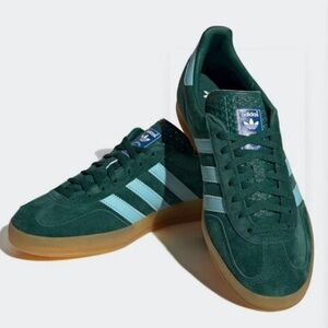 Adidas Women's Green Vintage Sneakers